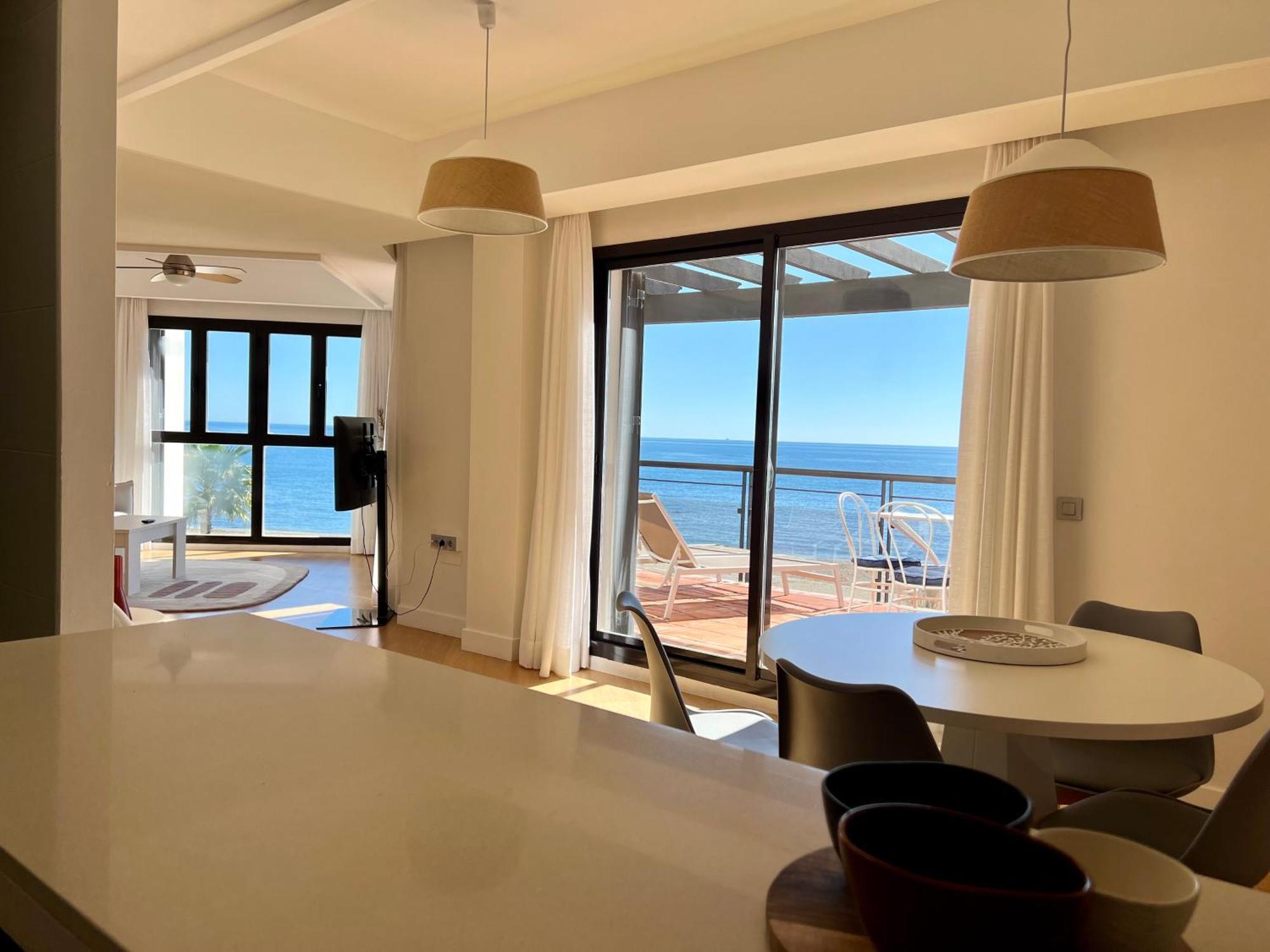 Apartamento Vista Mar 卡萨雷斯 外观 照片